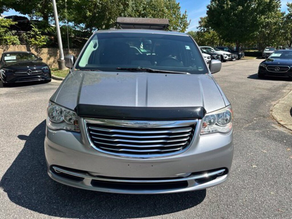 Used 2016 Chrysler Town & Country Touring Van LWB Passenger Van