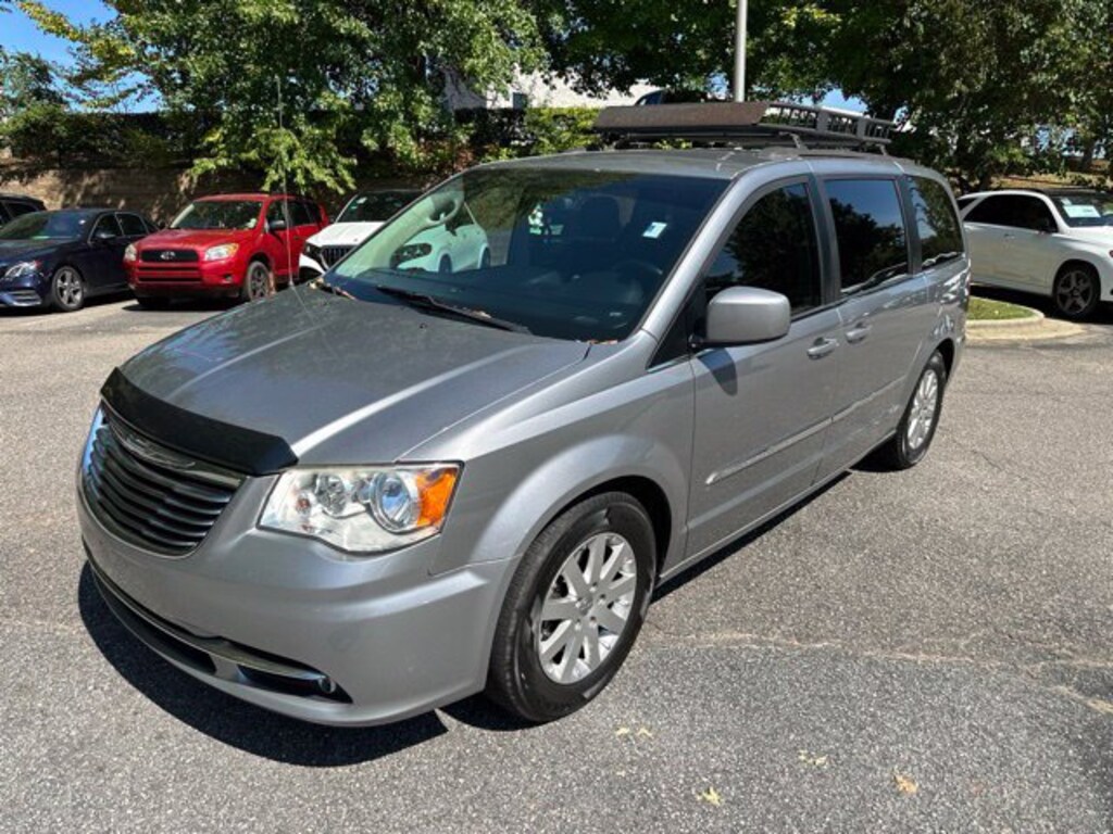 Used 2016 Chrysler Town & Country Touring Van LWB Passenger Van