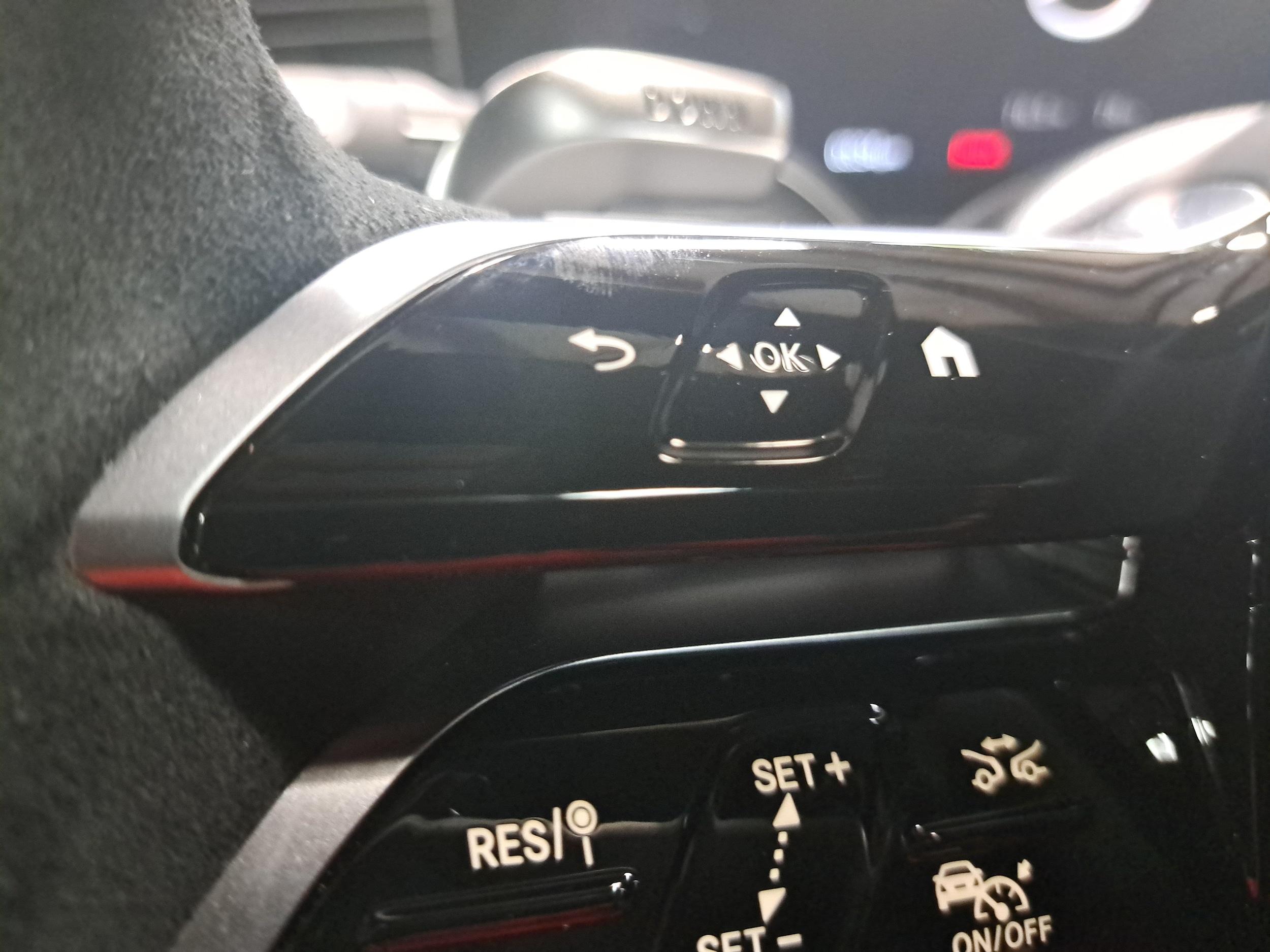 2026 Mercedes-Benz GLS AMG GLS 63 - Photo 17