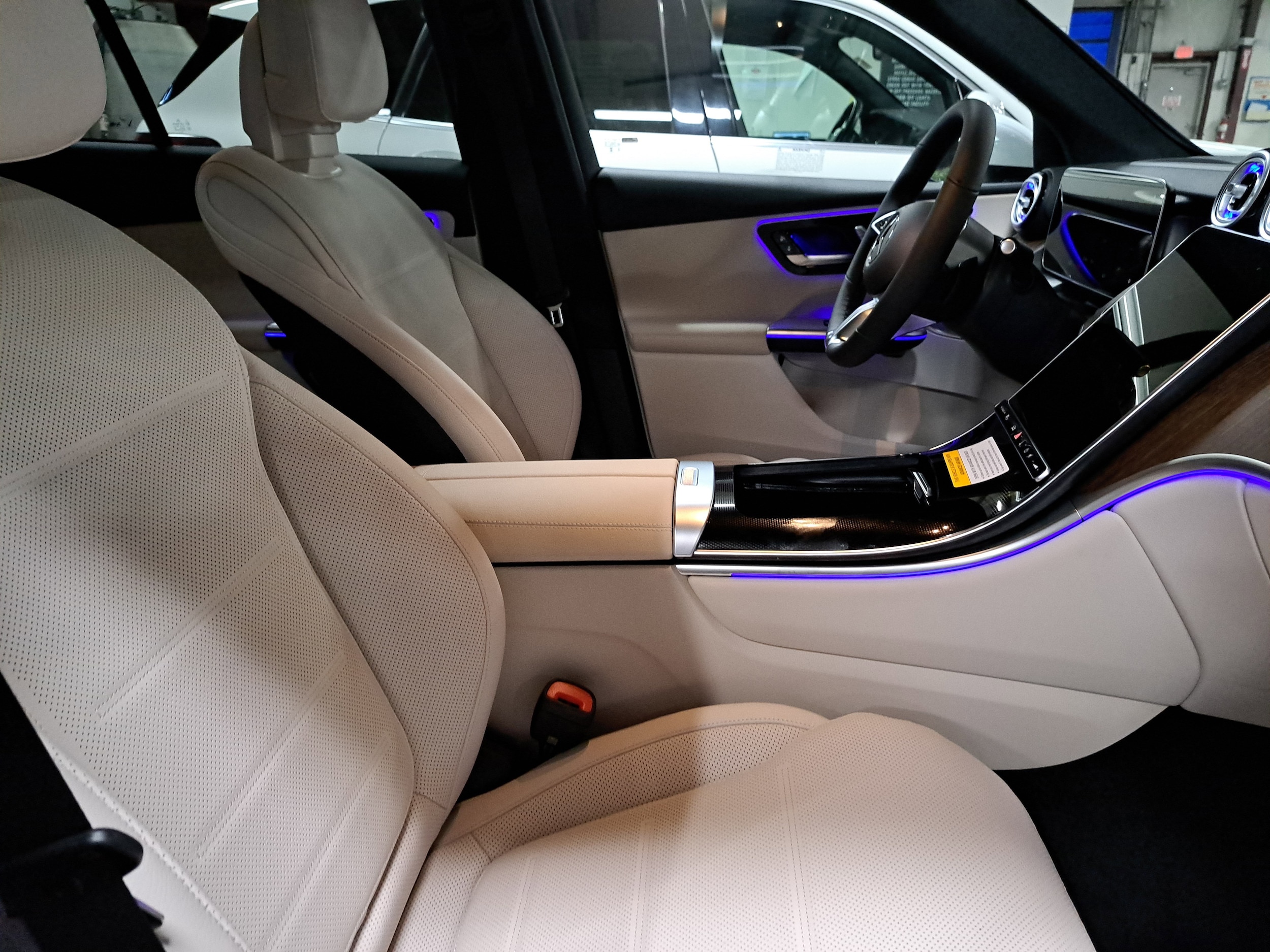 2026 Mercedes-Benz GLC Base - Photo 10