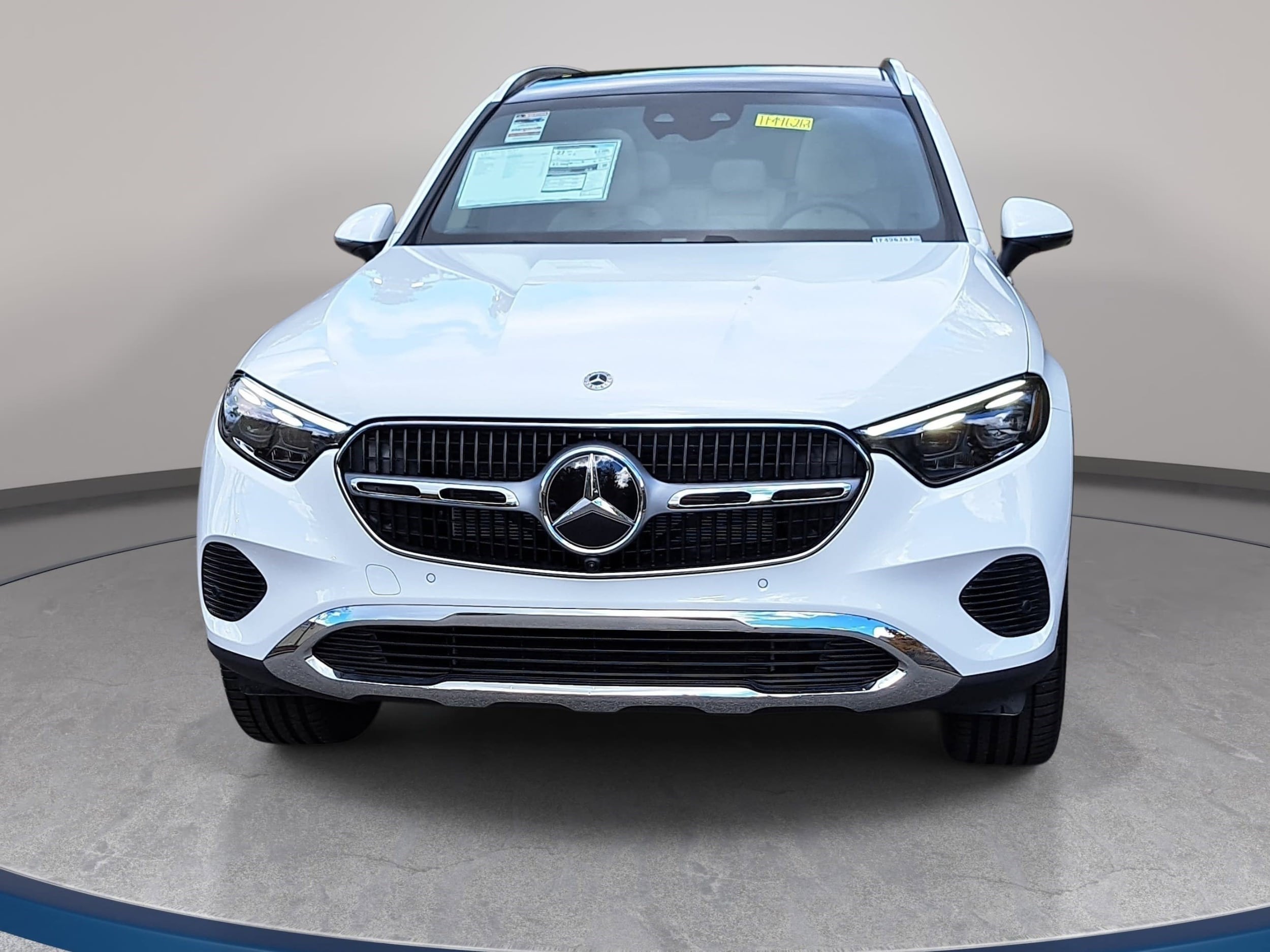 2026 Mercedes-Benz GLC Base - Photo 2