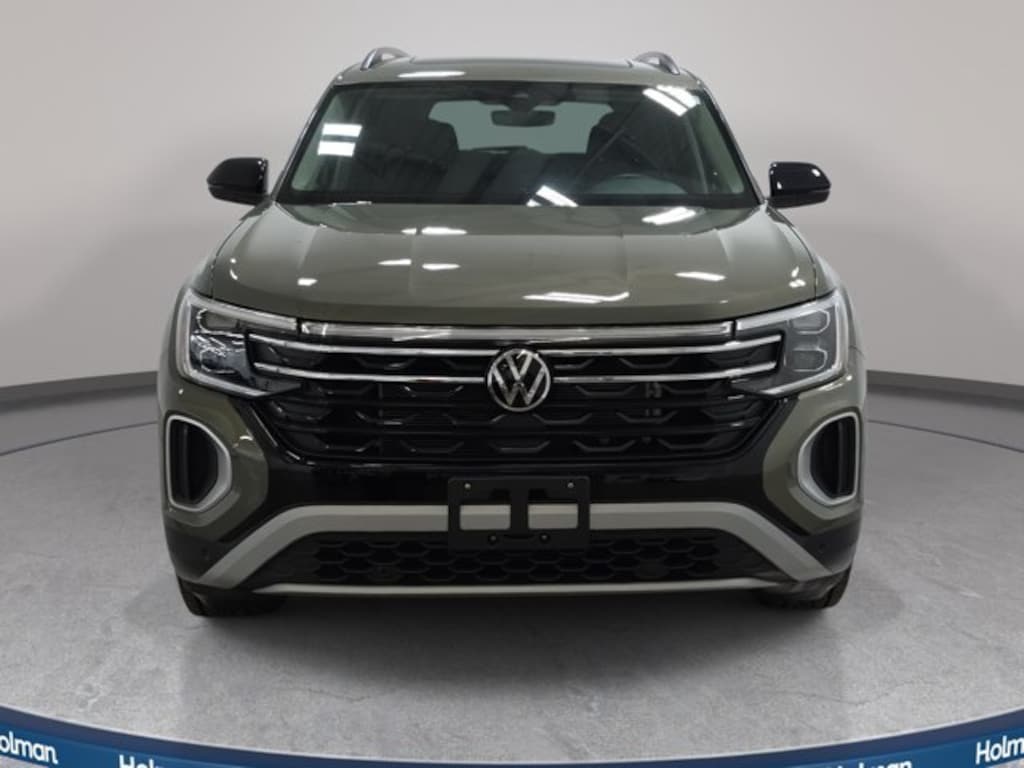 Used 2024 Volkswagen Atlas 2.0T Peak Edition SE w/Technology SUV
