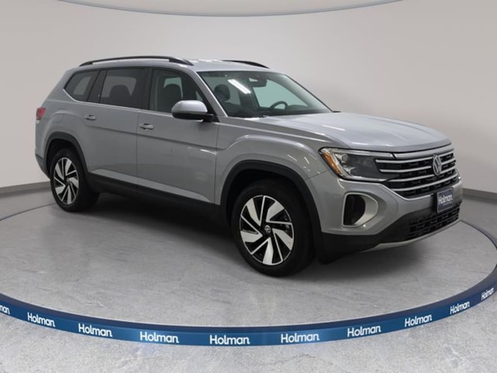 Used 2025 Volkswagen Atlas 2.0T SE w/Technology SUV