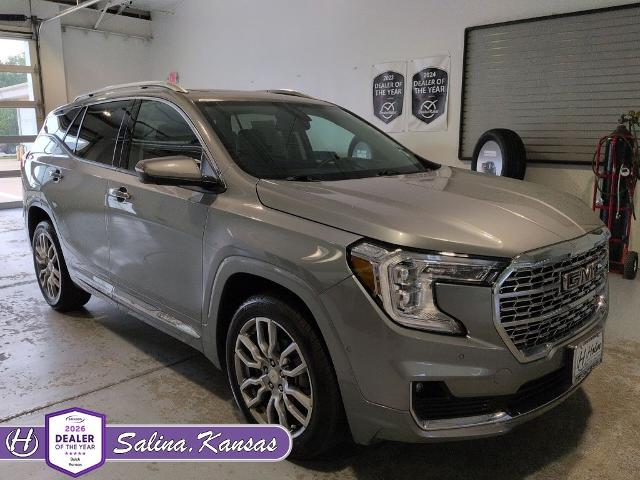 2023 GMC Terrain Denali