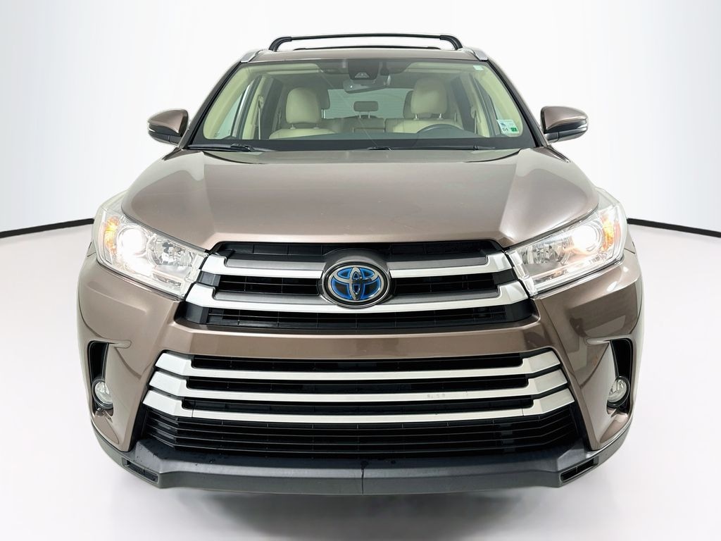 Used 2019 Toyota Highlander Hybrid XLE SUV