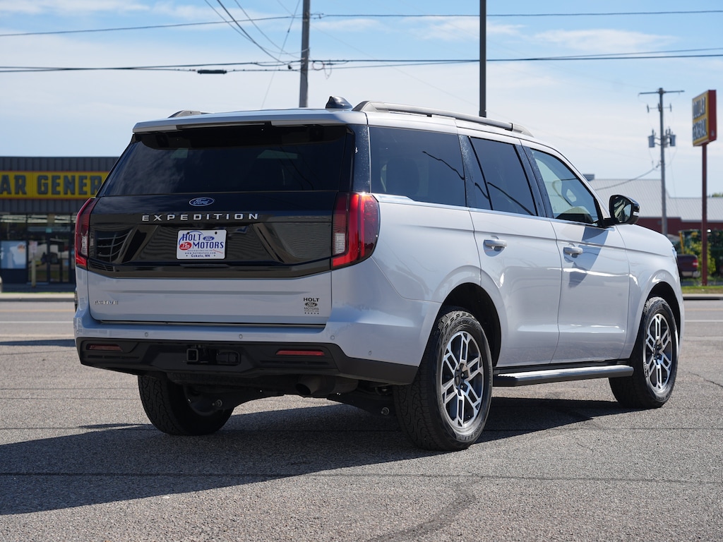 Used 2025 Ford Expedition Active SUV