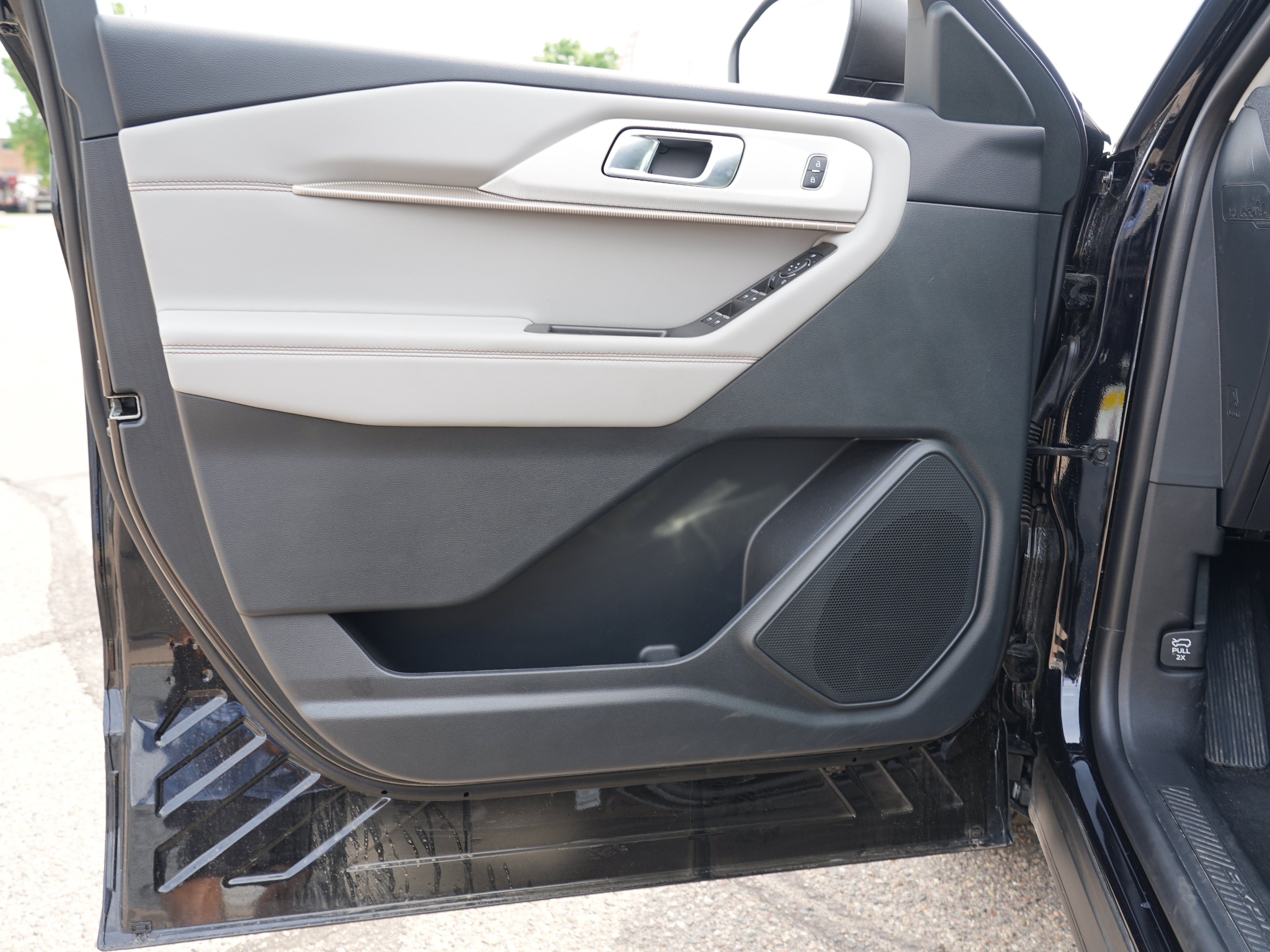 2026 Ford Explorer Active - Photo 14