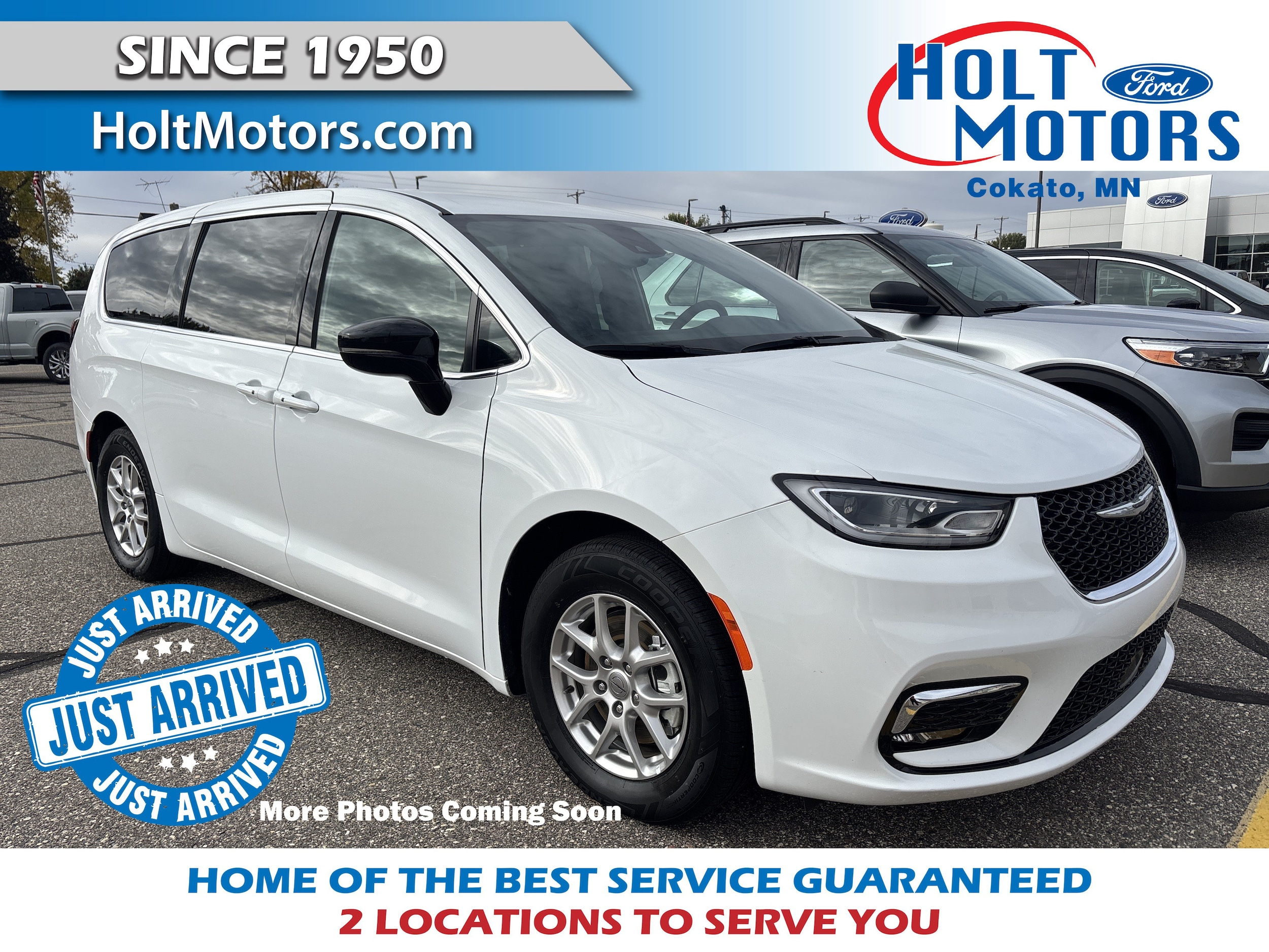 2025 Chrysler Pacifica Select