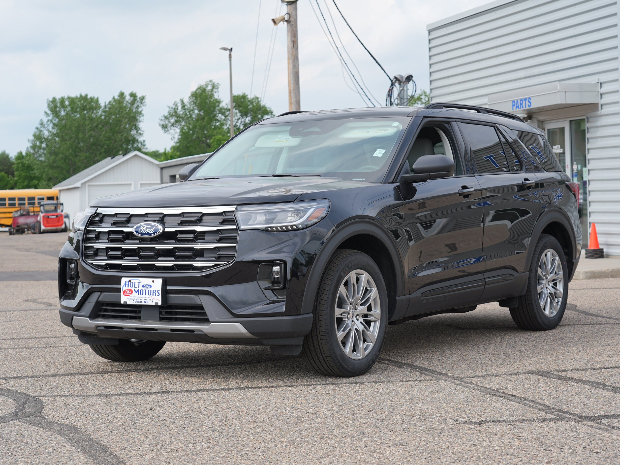 2026 Ford Explorer Active - Photo 7