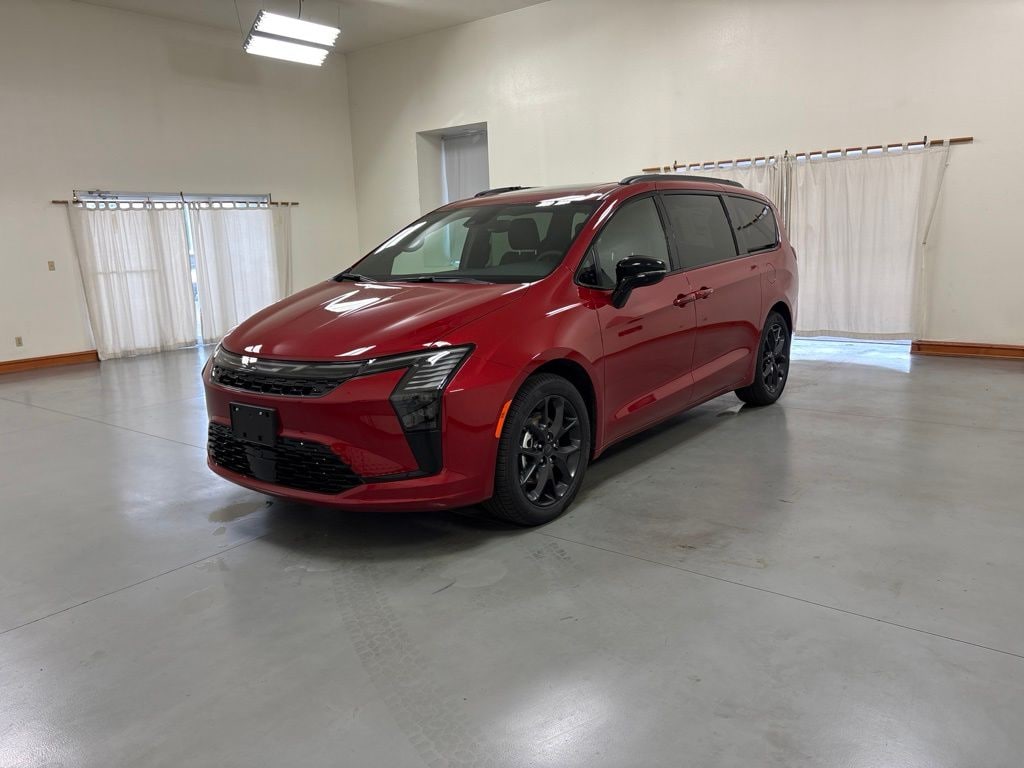 New 2027 Chrysler Pacifica LIMITED Passenger Van