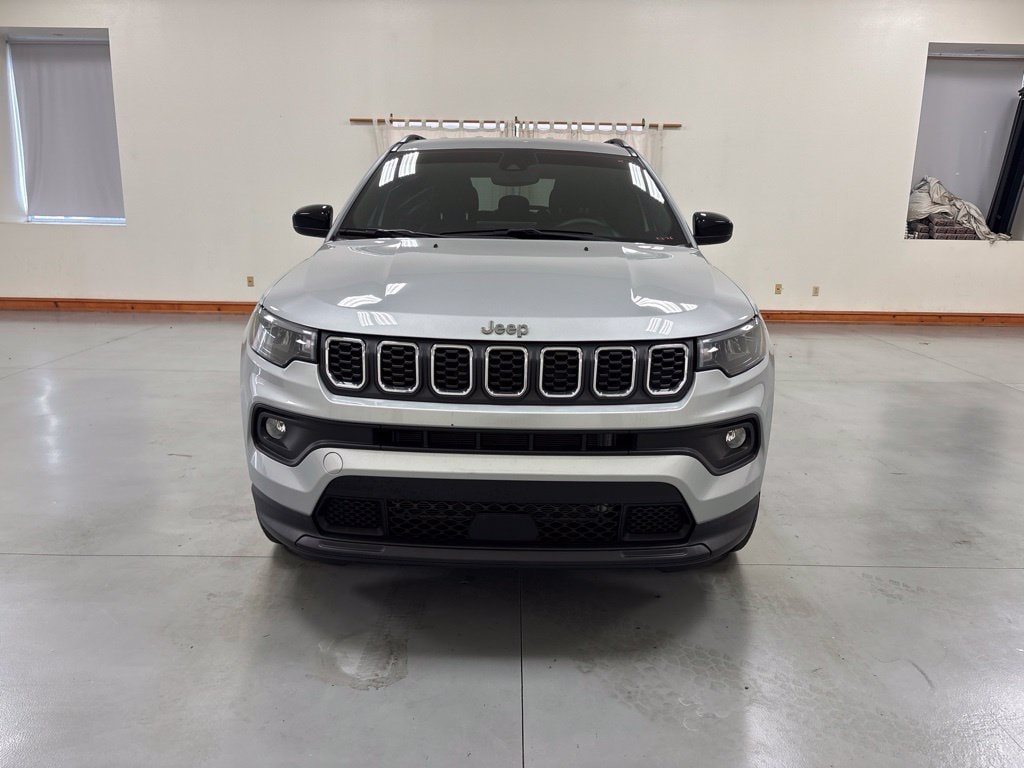 Used 2024 Jeep Compass Latitude Lux SUV