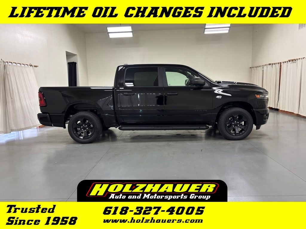 New 2026 Ram 1500 EXPRESS CREW CAB 4X4 5'7 BOX Pickup