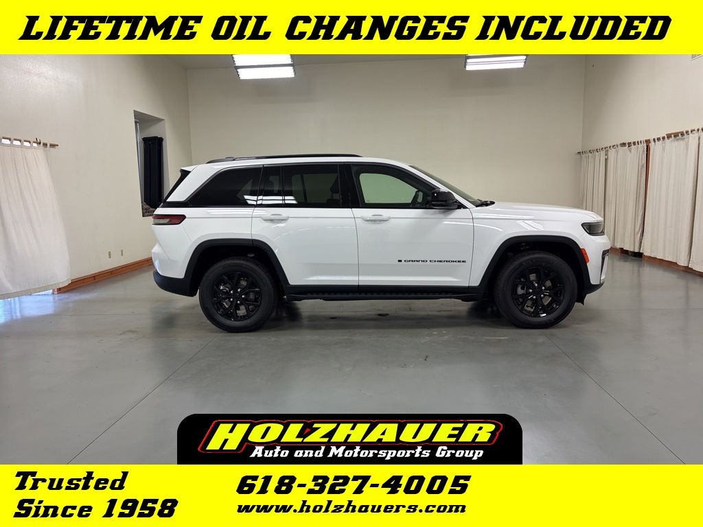 2026 Jeep Grand Cherokee LAREDO ALTITUDE 4X4 Sport Utility for sale near Bellville IL