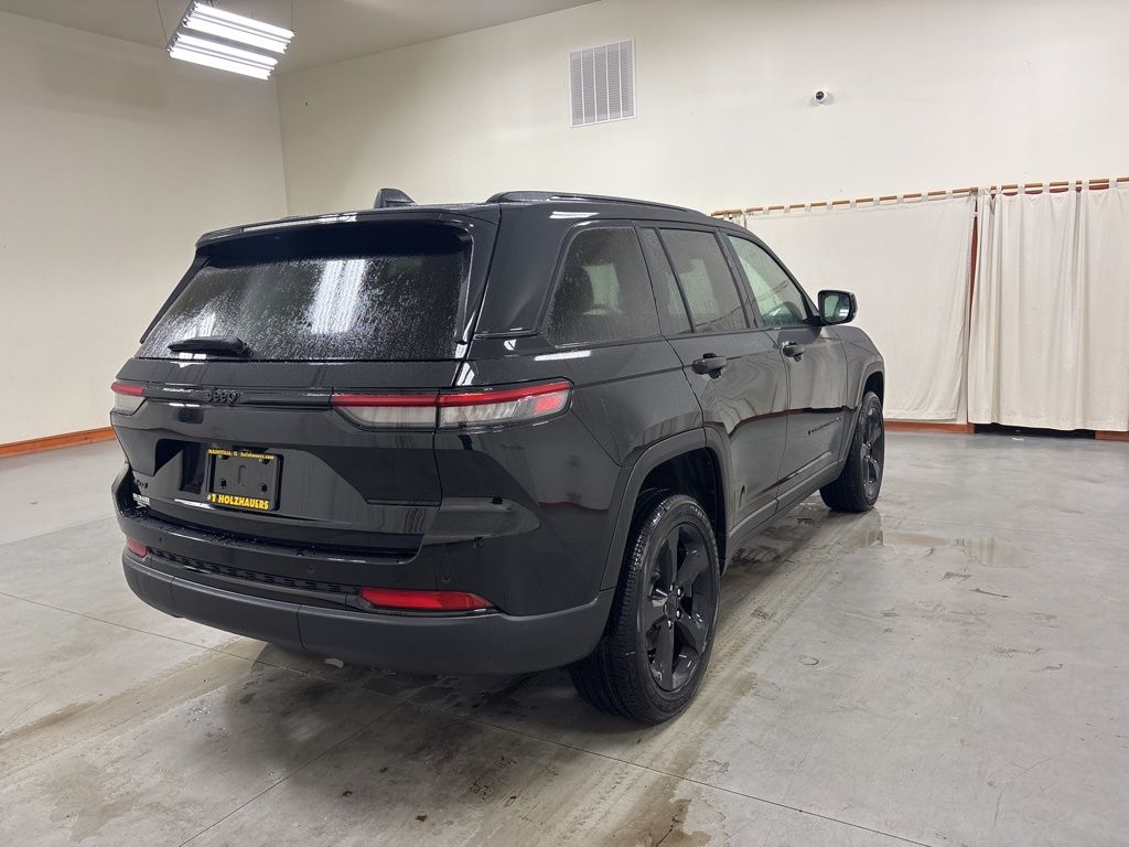 2025 Jeep Grand Cherokee Altitude - Photo 8
