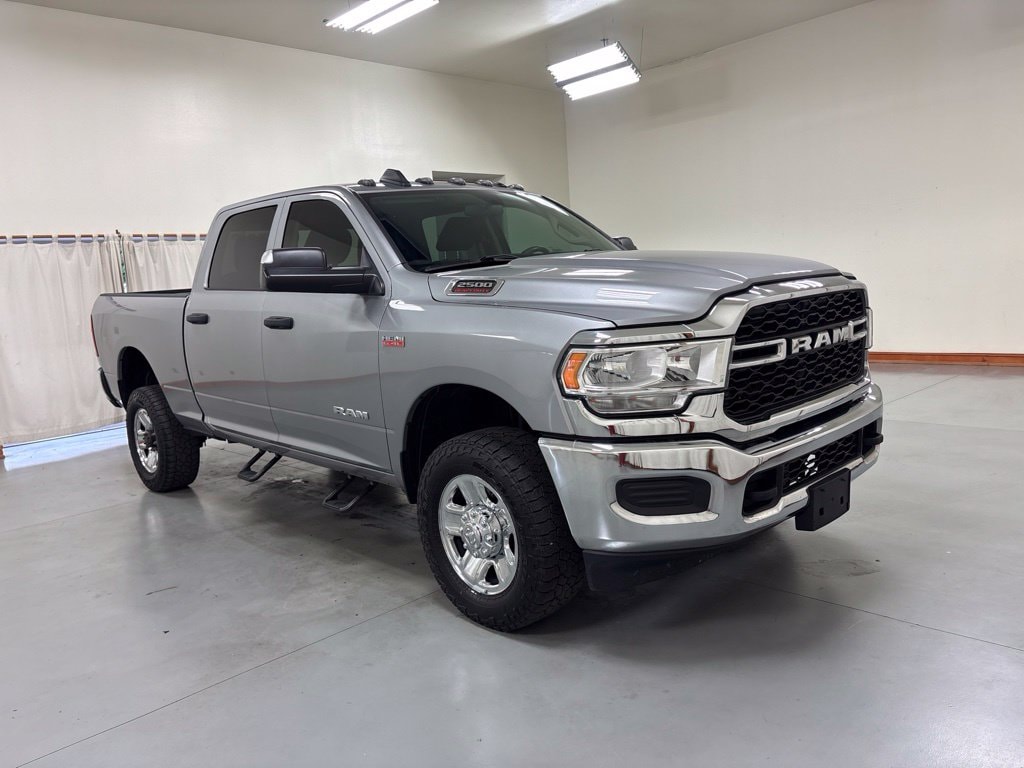 3C6UR5CJ9KG653084
