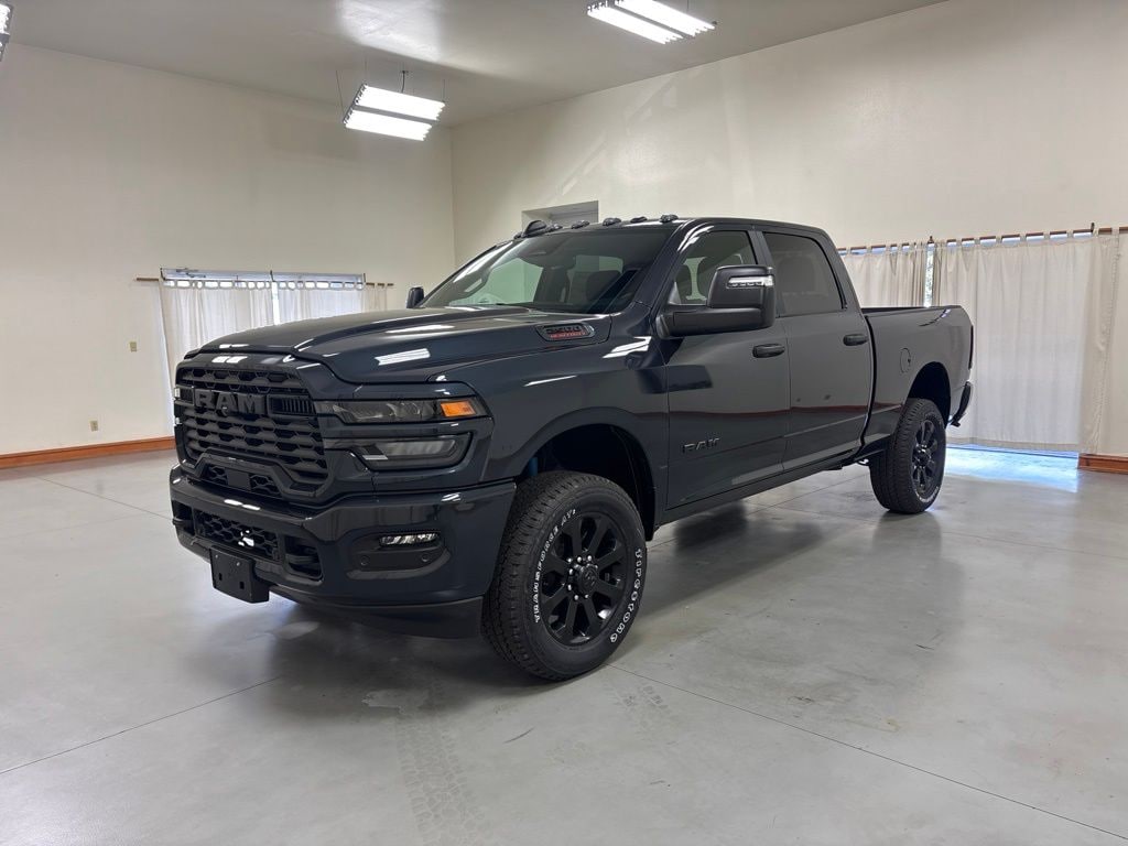 New 2026 Ram 2500 BIG HORN CREW CAB 4X4 6'4 BOX Pickup