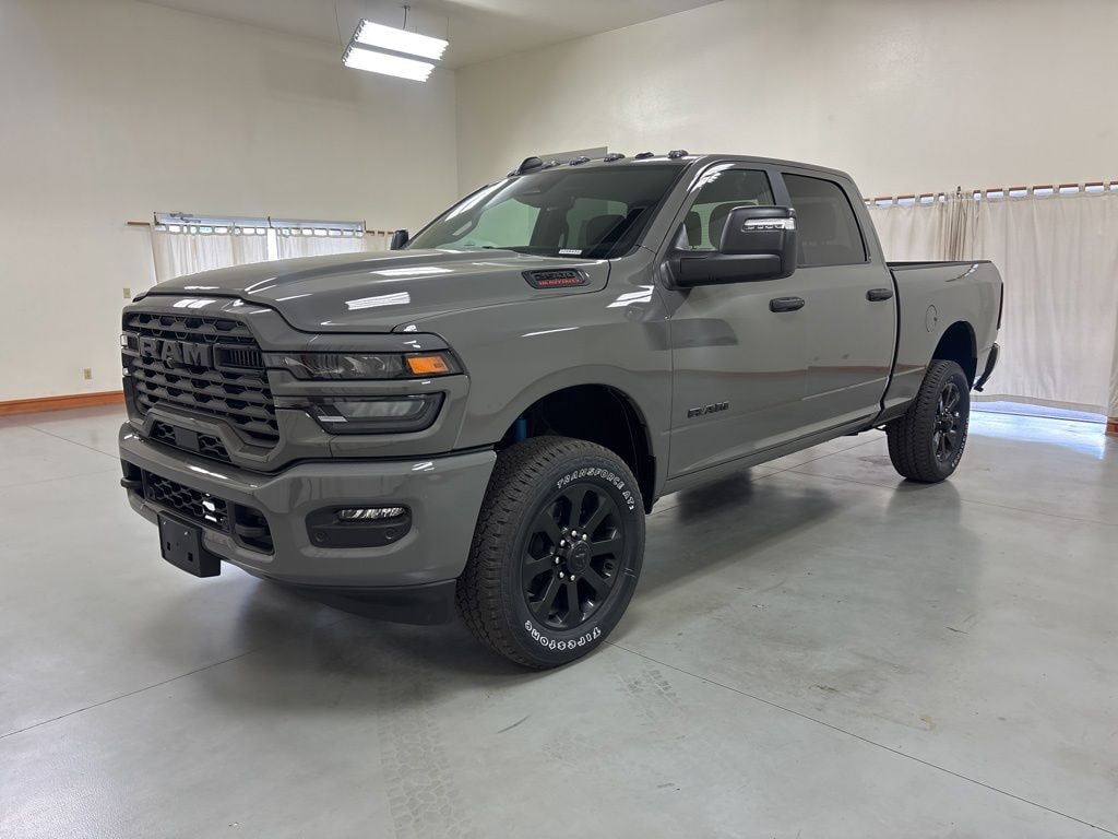 New 2026 Ram 2500 BIG HORN CREW CAB 4X4 6'4 BOX Pickup