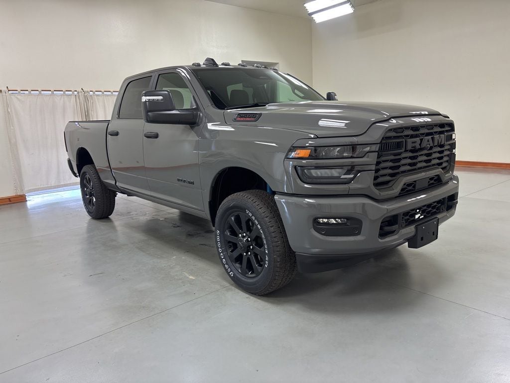 New 2026 Ram 2500 BIG HORN CREW CAB 4X4 6'4 BOX Pickup