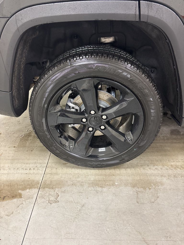 2025 Jeep Grand Cherokee Altitude - Photo 39