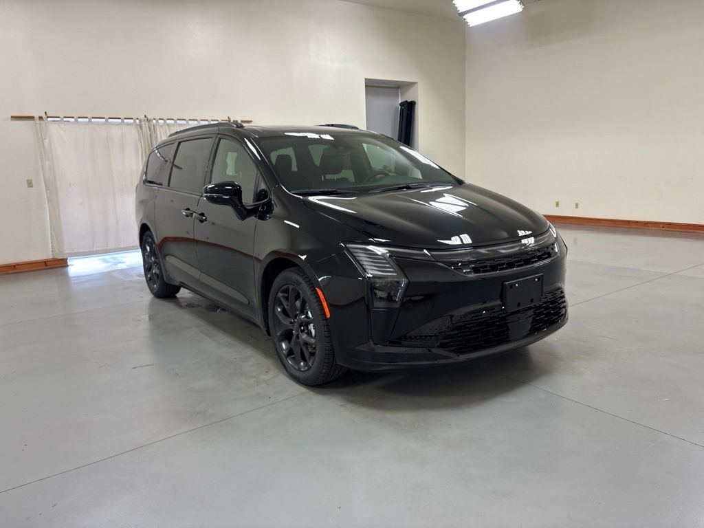 New 2027 Chrysler Pacifica LIMITED Passenger Van