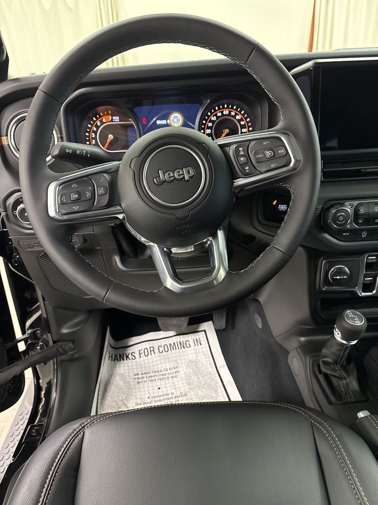 2025 Jeep Wrangler 4-Door Sahara - Photo 10
