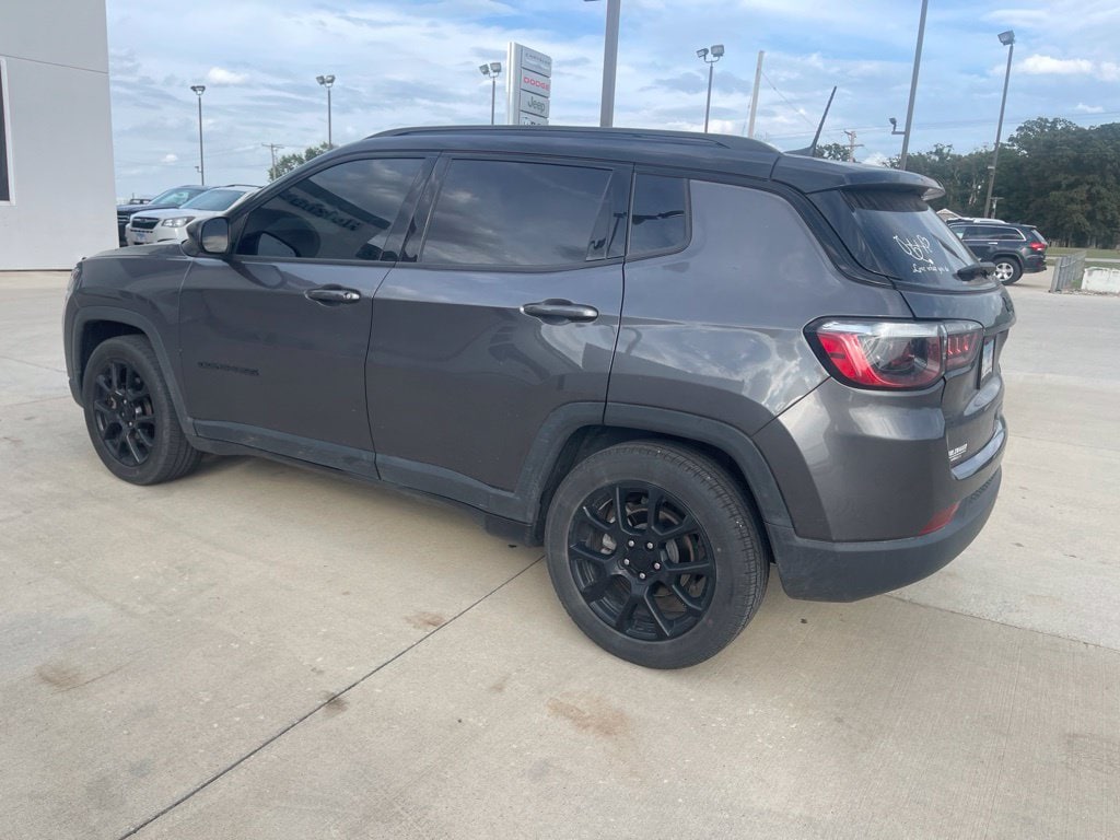 Used 2022 Jeep Compass Altitude with VIN 3C4NJCBB6NT192618 for sale in Nashville, IL