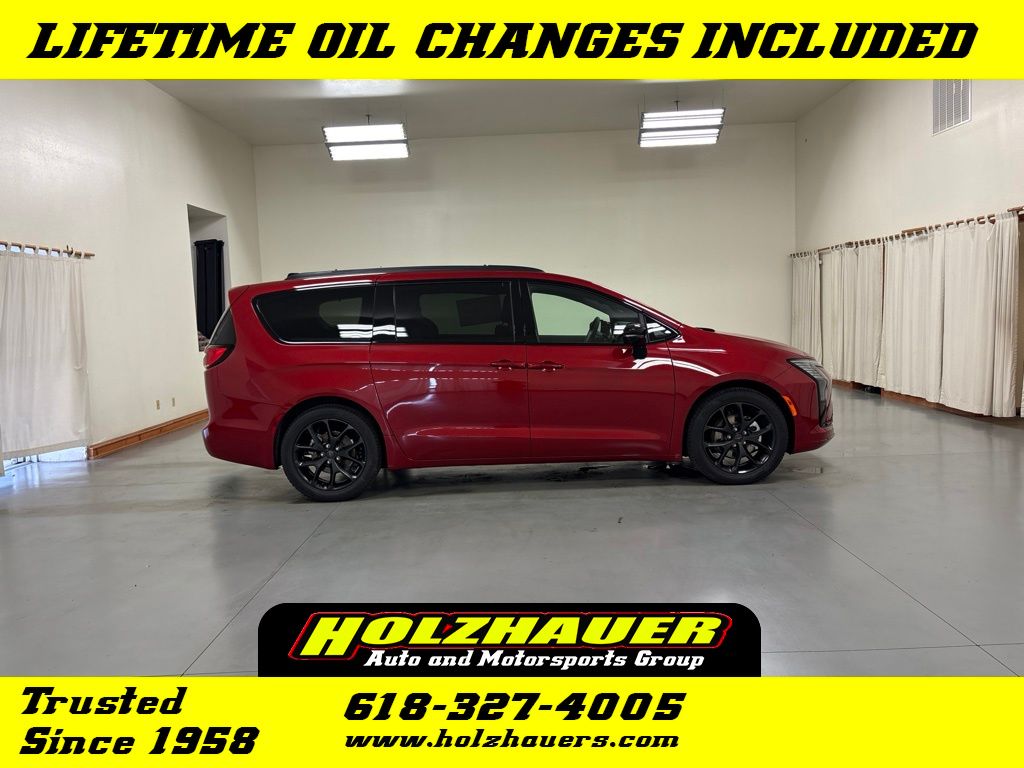 2027 Chrysler Pacifica Limited