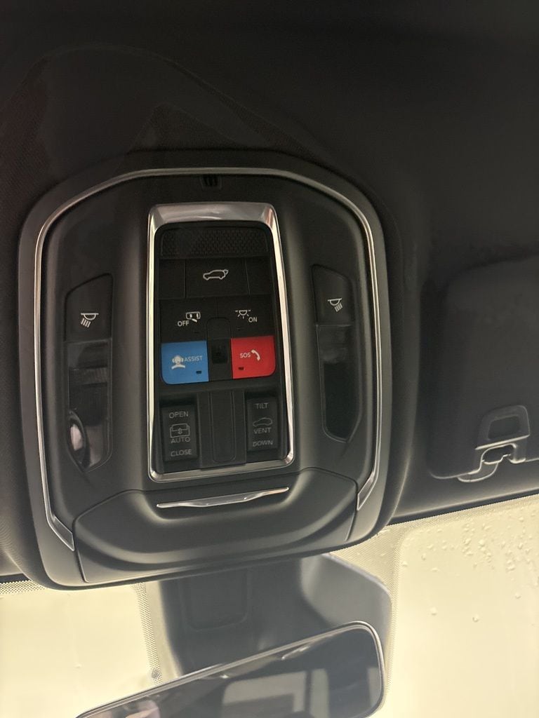 2025 Jeep Grand Cherokee Altitude - Photo 15