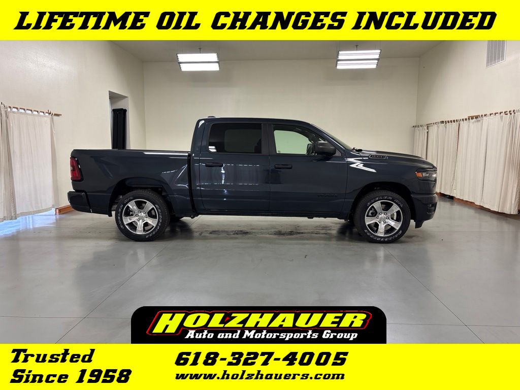2026 Ram 1500 EXPRESS CREW CAB 4X4 5'7 BOX Pickup for sale near Bellville IL