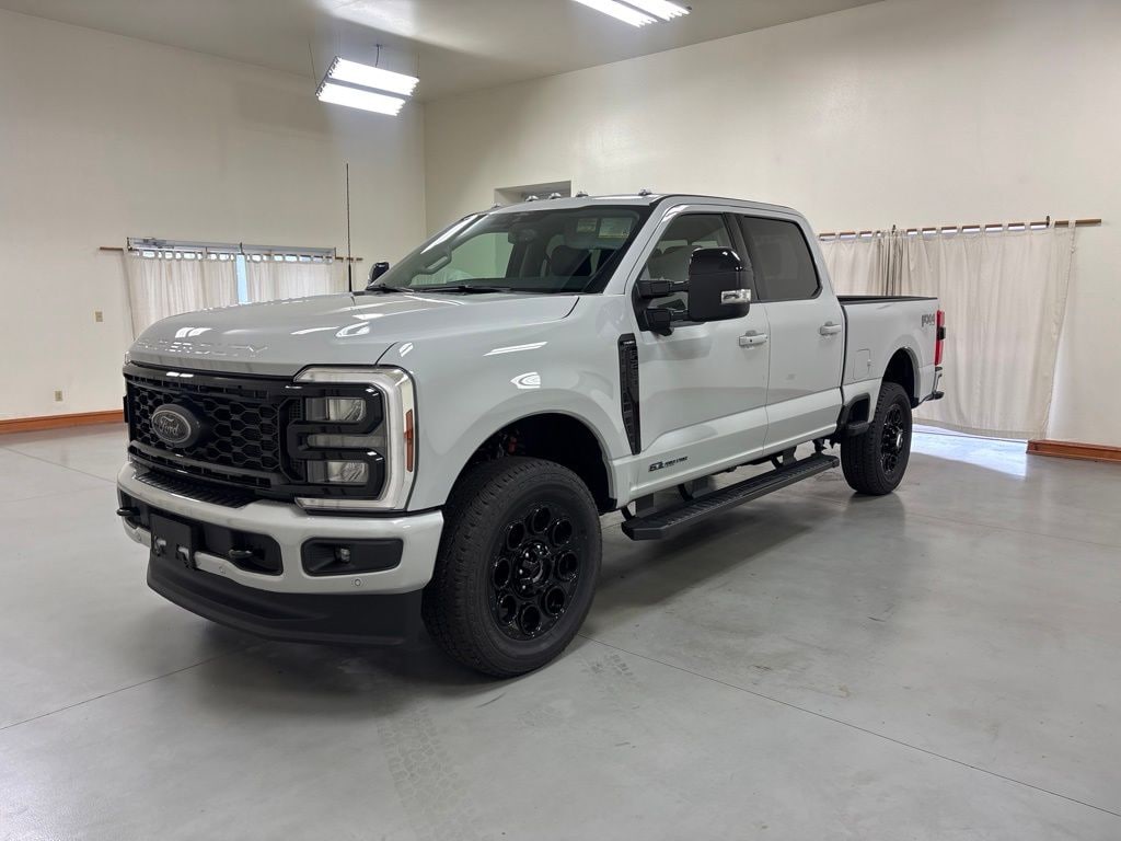 New 2026 Ford F-250SD Lariat Truck