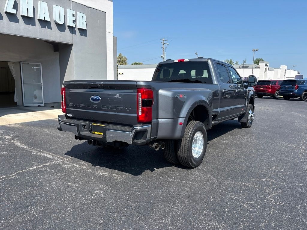 New 2026 Ford F-350SD Lariat Truck