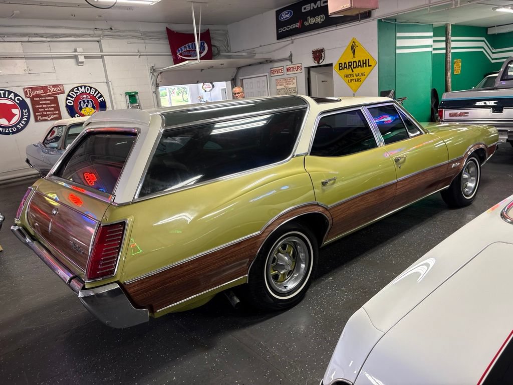 Used 1971 Oldsmobile Vista Cruiser