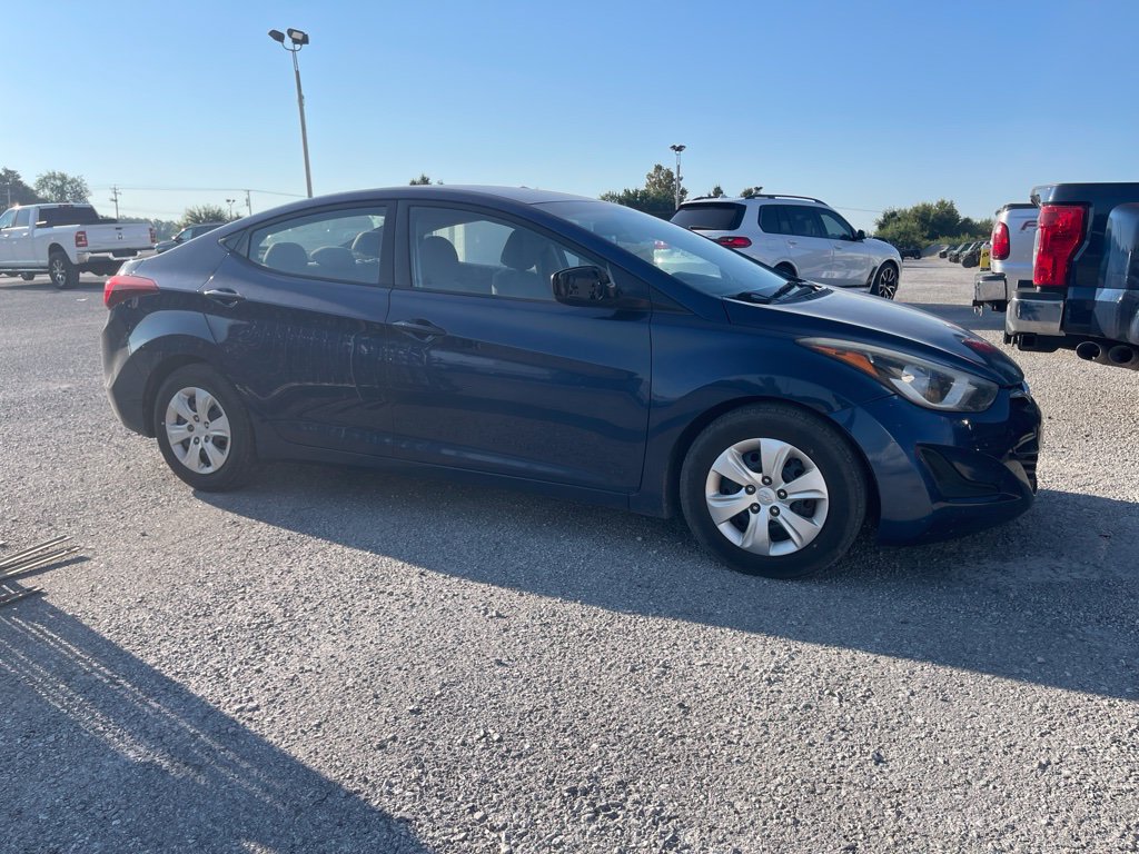 Used 2016 Hyundai Elantra SE