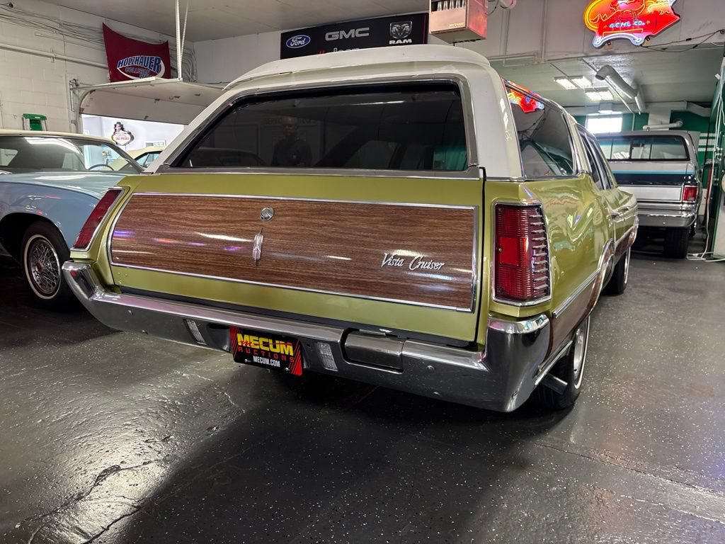 Used 1971 Oldsmobile Vista Cruiser
