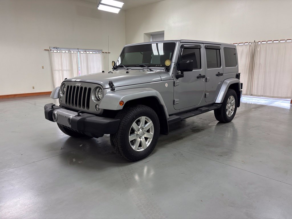 Used 2016 Jeep Wrangler Unlimited Sahara SUV