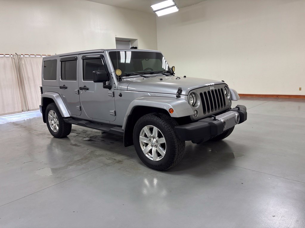 Used 2016 Jeep Wrangler Unlimited Sahara SUV