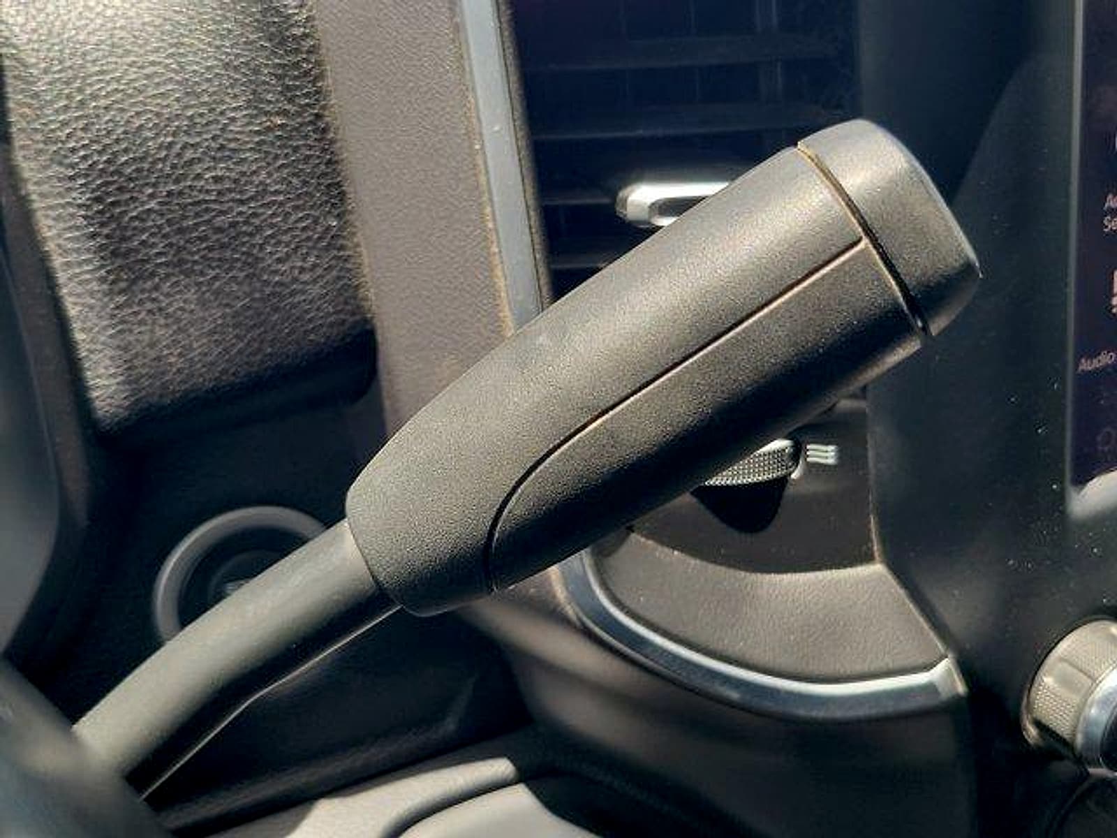 2024 RAM Ram 3500 Pickup Big Horn - Photo 35