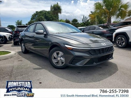2025 Hyundai Elantra SE SE IVT