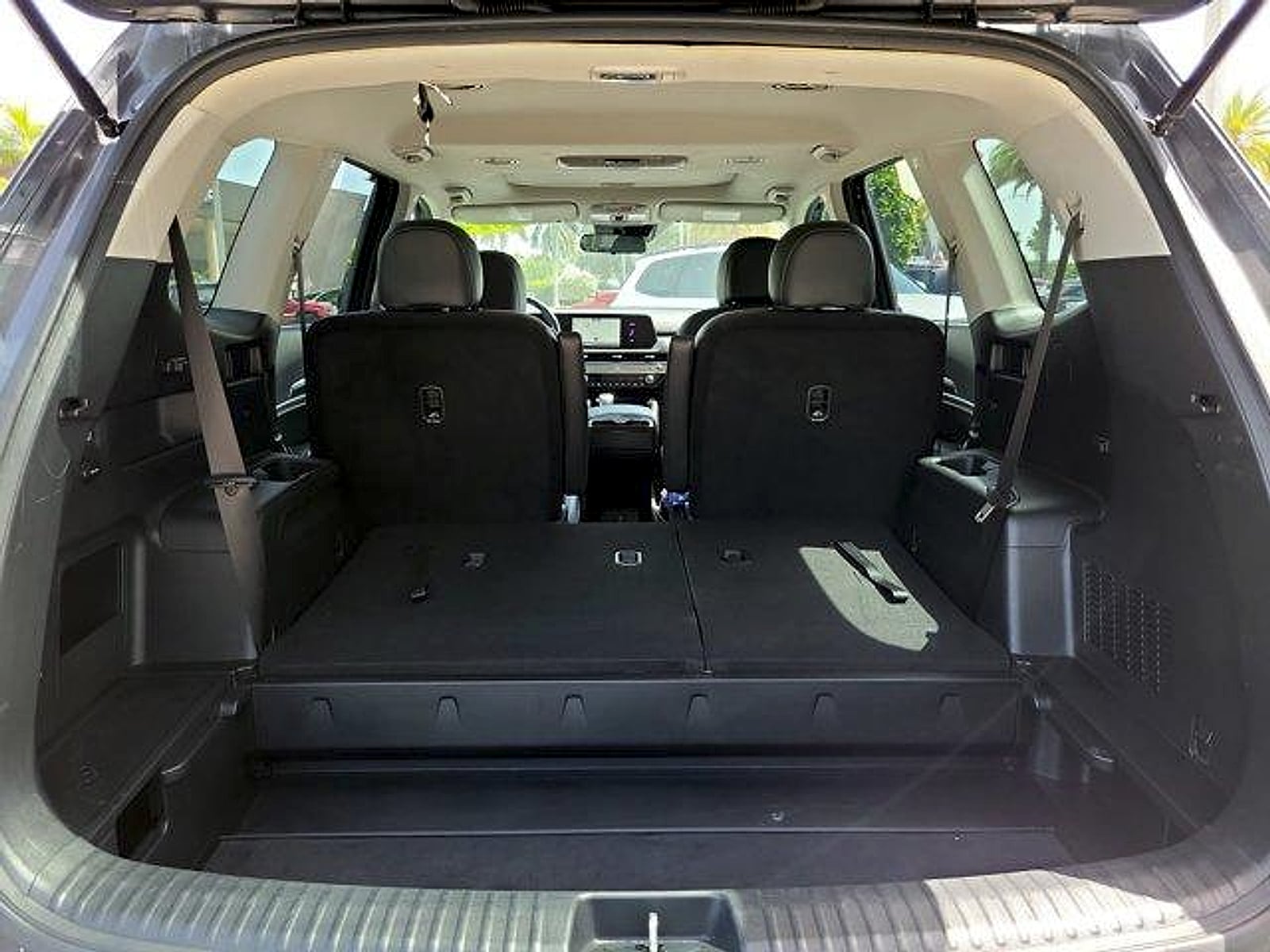 2024 Kia Telluride S - Photo 10