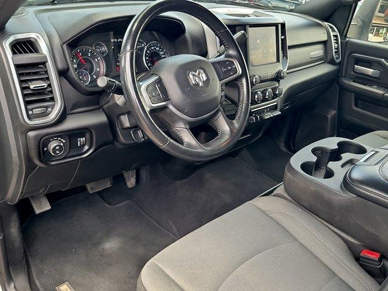 2024 RAM Ram 3500 Pickup Big Horn - Photo 21