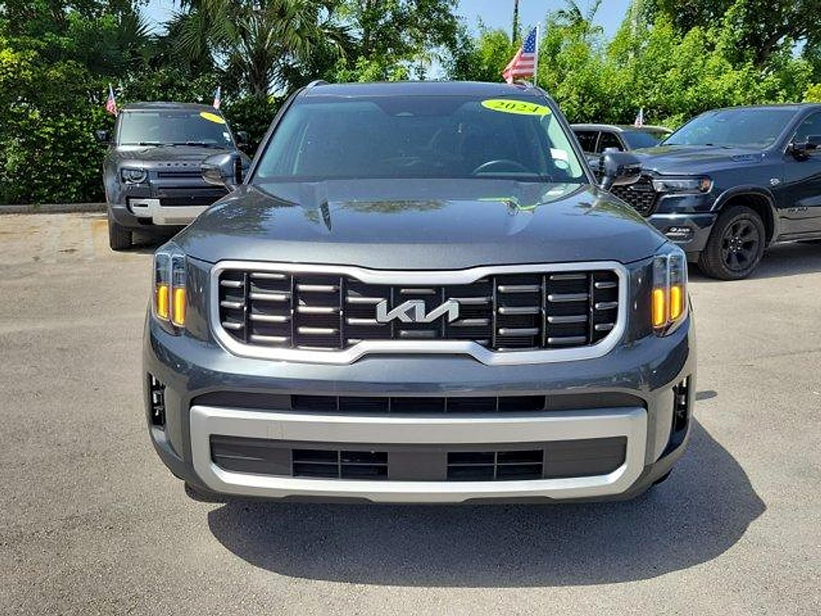 2024 Kia Telluride S - Photo 2