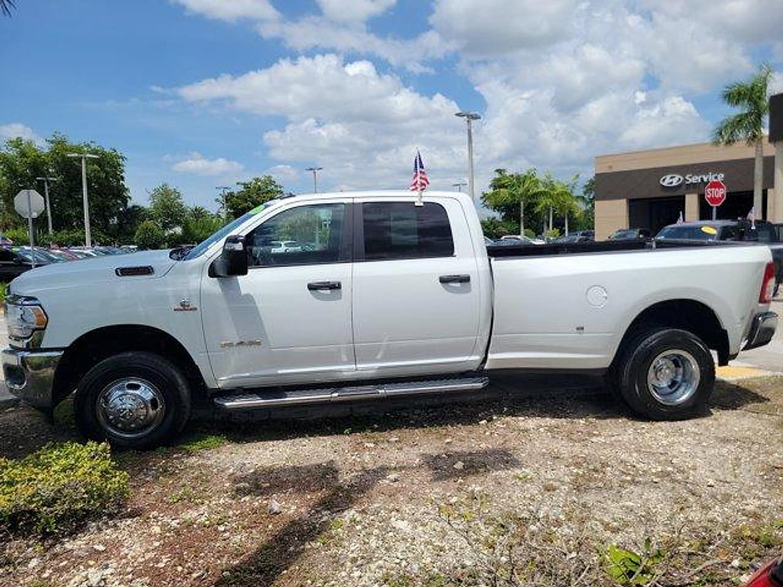 2024 RAM Ram 3500 Pickup Big Horn - Photo 8