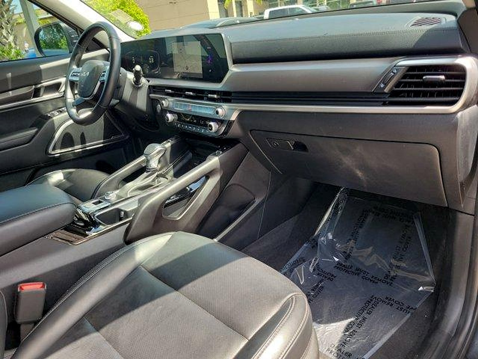 2024 Kia Telluride S - Photo 12