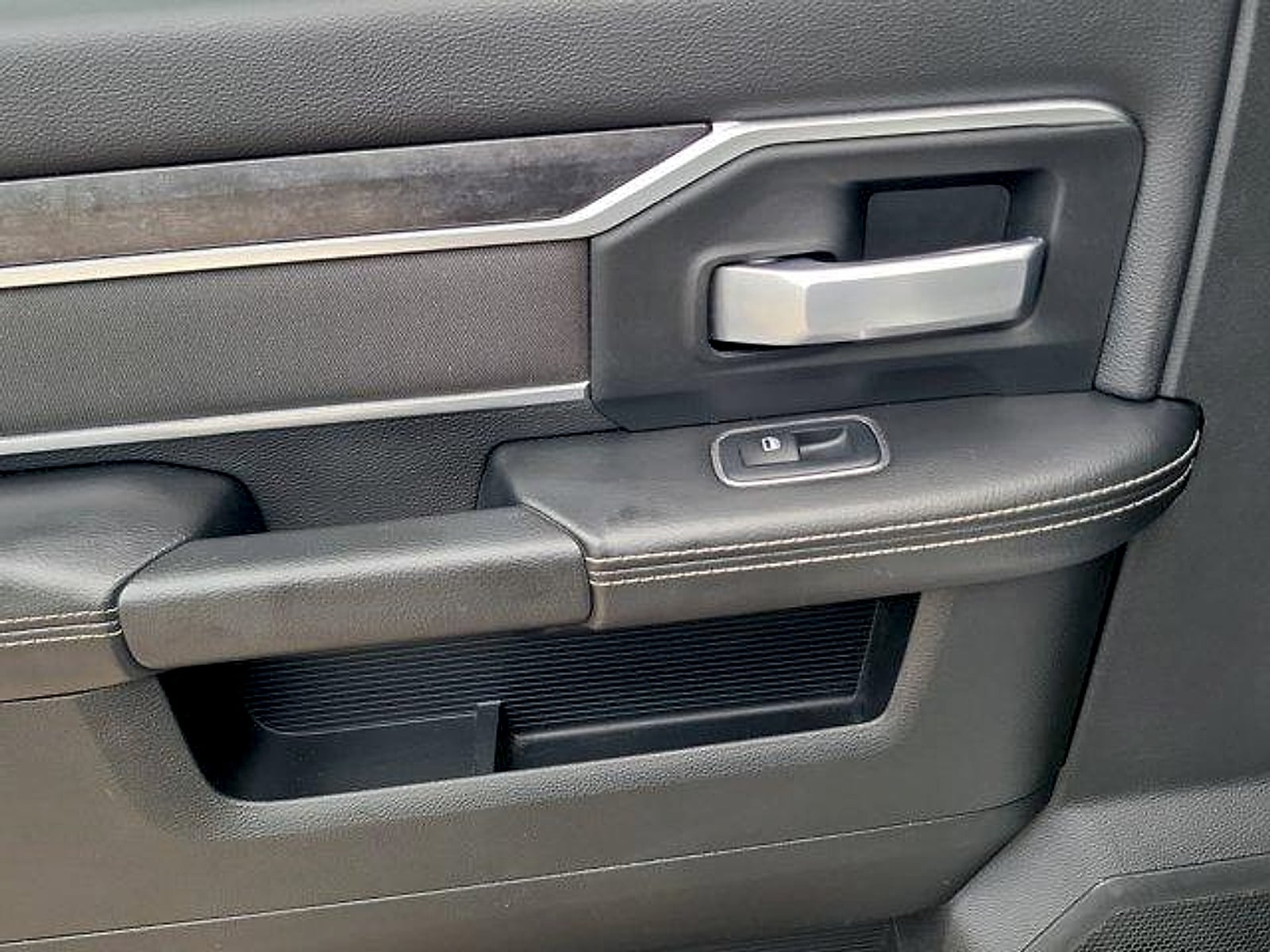 2024 RAM Ram 3500 Pickup Big Horn - Photo 12