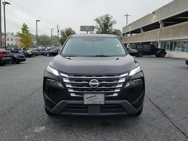 Used 2024 Nissan Rogue SV SUV