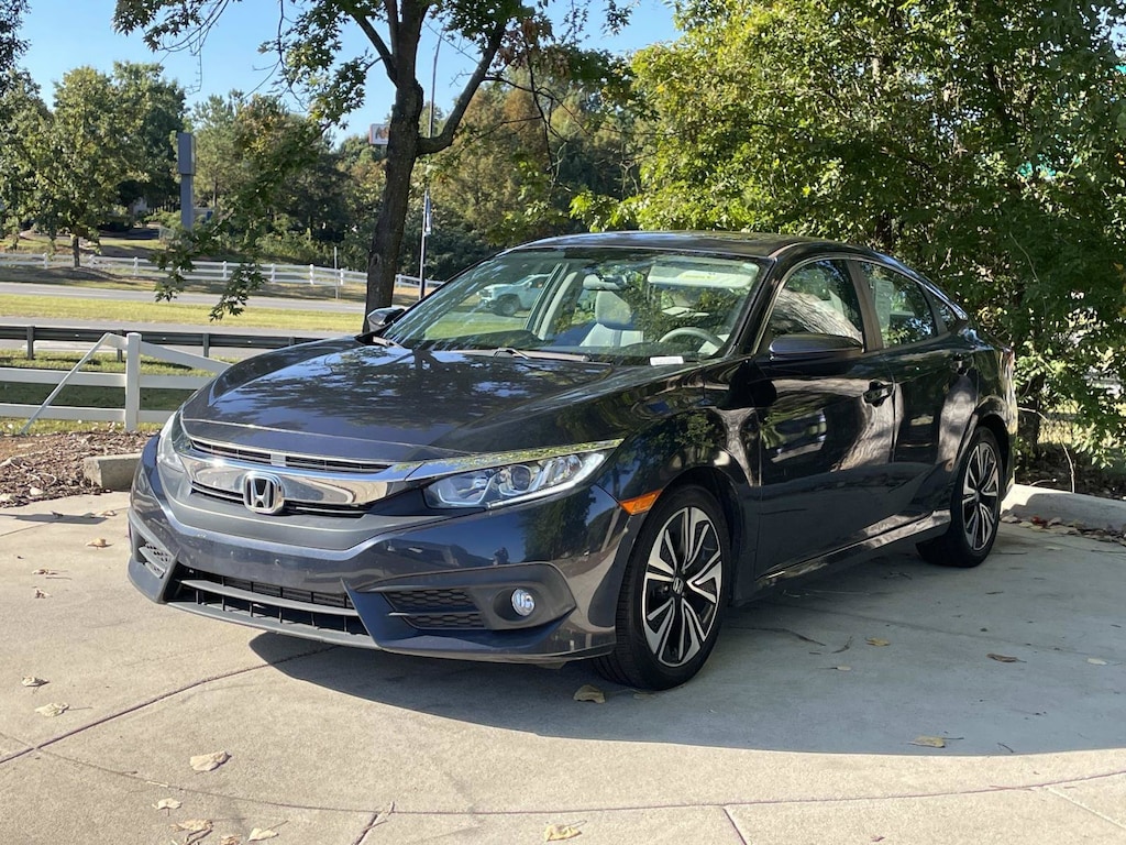 Used 2017 Honda Civic EX-T Sedan