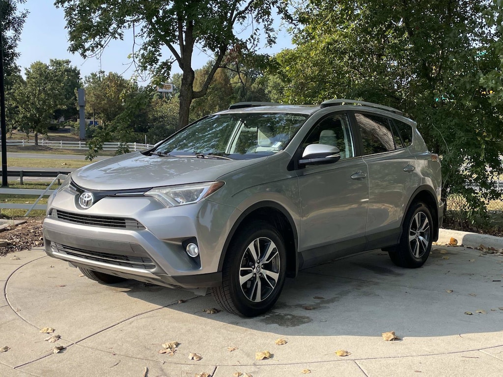 Used 2016 Toyota RAV4 XLE SUV
