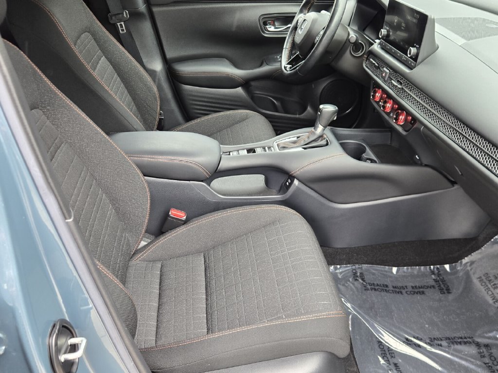 2025 Honda HR-V Sport - Photo 17