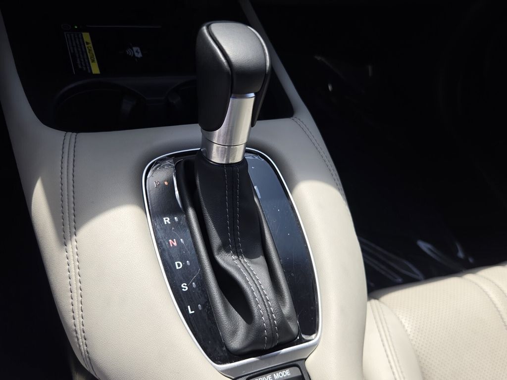 2025 Honda HR-V EX-L - Photo 19
