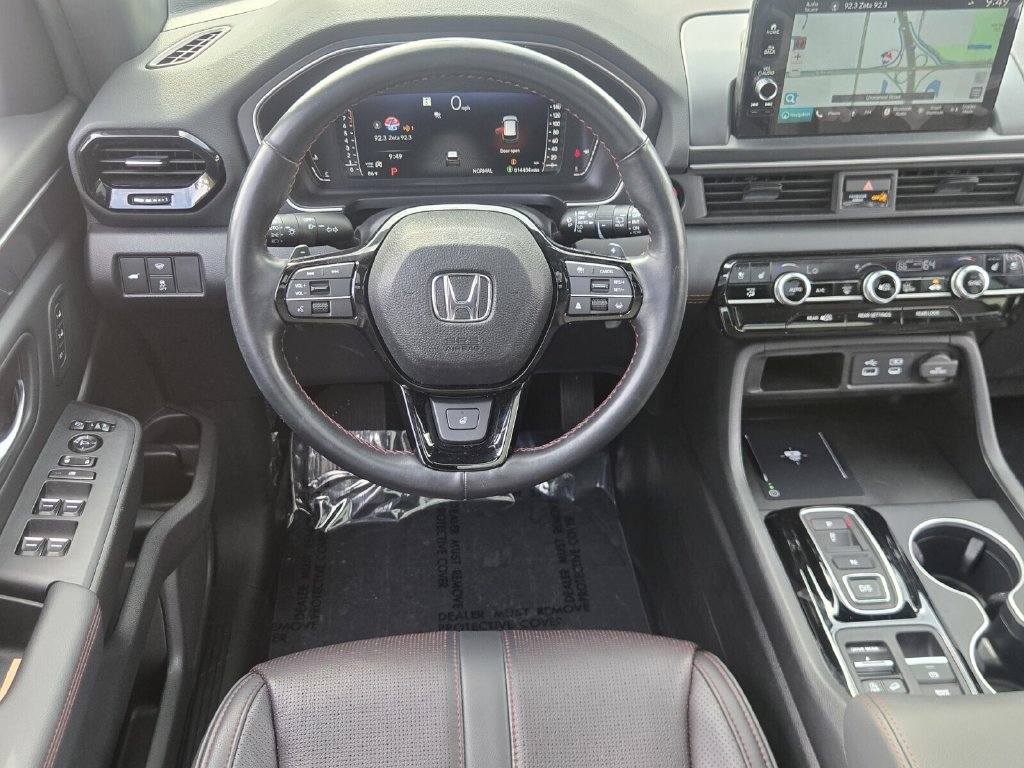 2025 Honda Pilot Black Edition - Photo 13